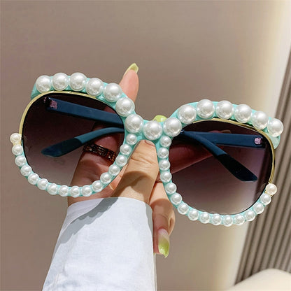 Retro Heart-Shaped Cat Eye Sunglasses