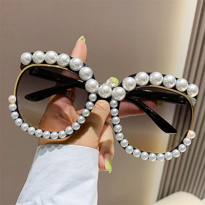 Retro Heart-Shaped Cat Eye Sunglasses