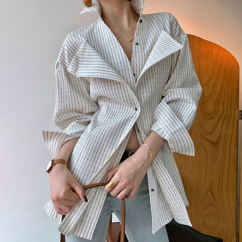 Fashionable Striped Shirt: Slim Fit, Suit Collar, Side Opening, Long Sleeves