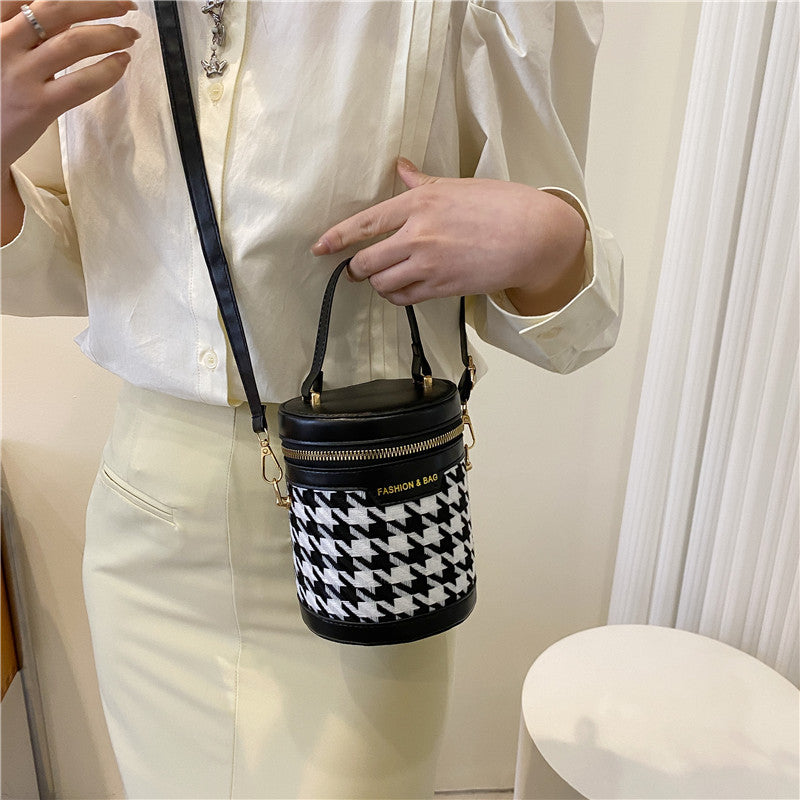 Retro Houndstooth Cylinder Bag