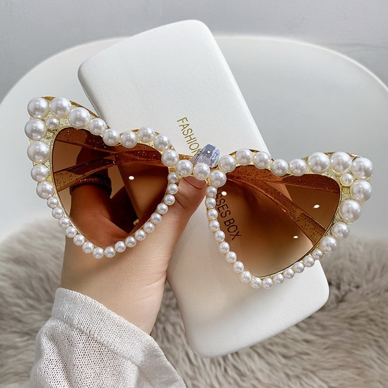 Retro Heart-Shaped Cat Eye Sunglasses