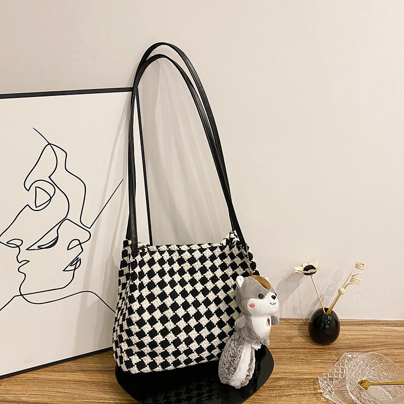 Houndstooth Commuter Tote Bag