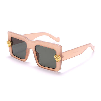 Versatile Retro Diamond-studded Sunglasses