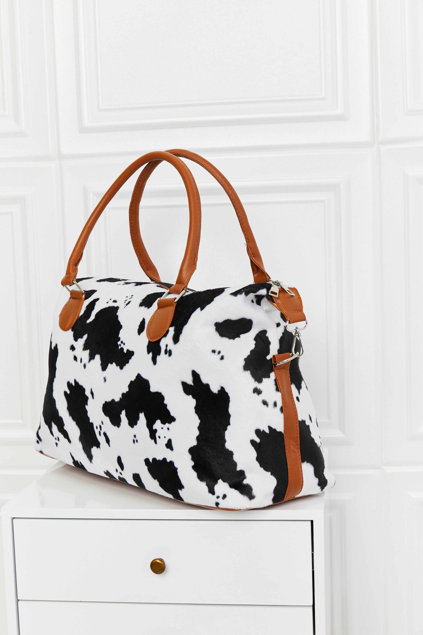 Animal Print Brushed Weekender Bag – the perfect blend of fashion and functionality